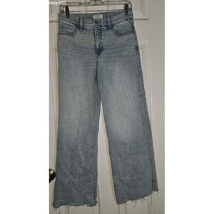 Banana Republic Size 27/4 Wide Leg High Rise Cropped Jeans Light Wash Raw Hem